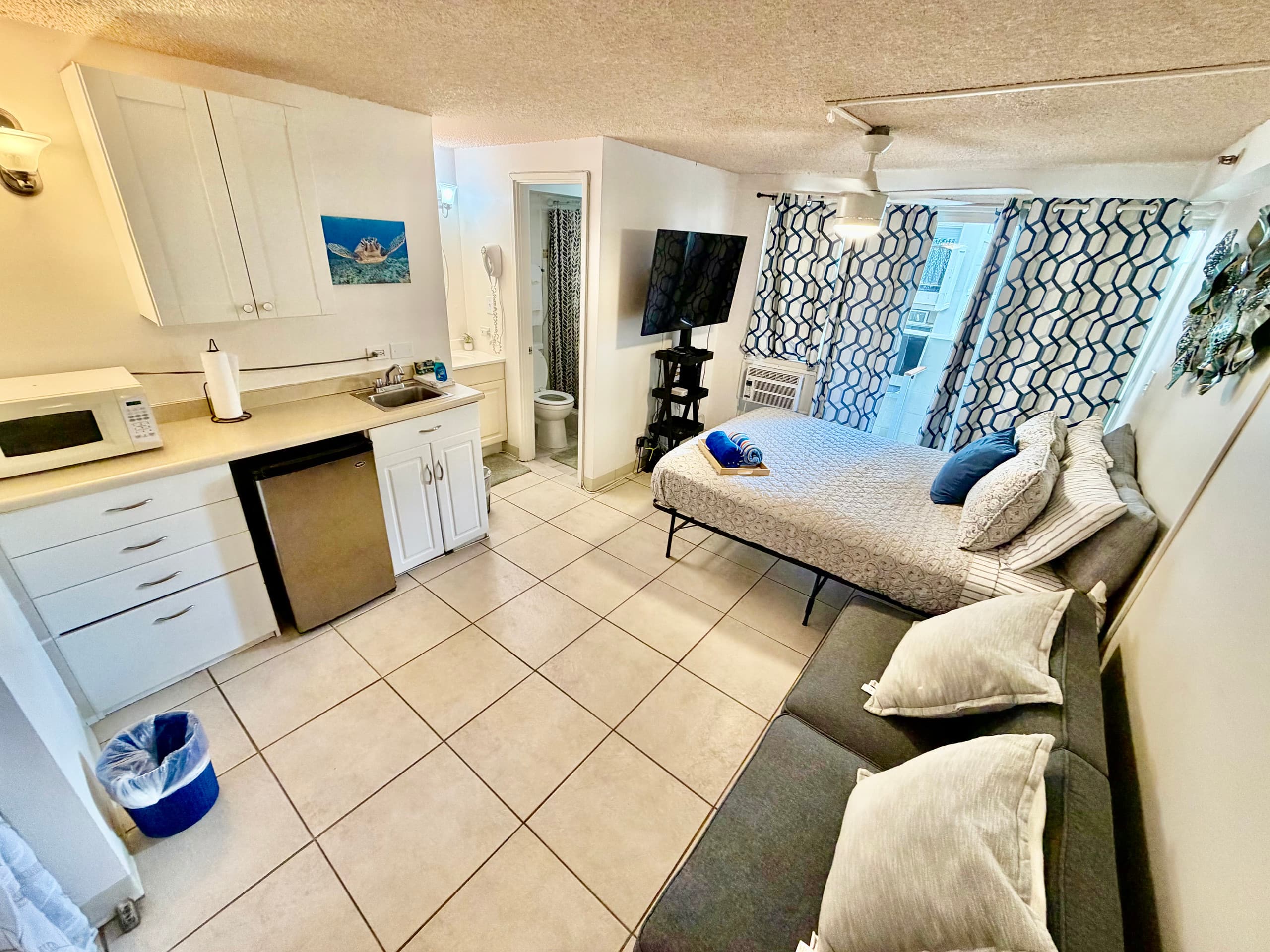 1004 Central, Ocean View! - Main photo