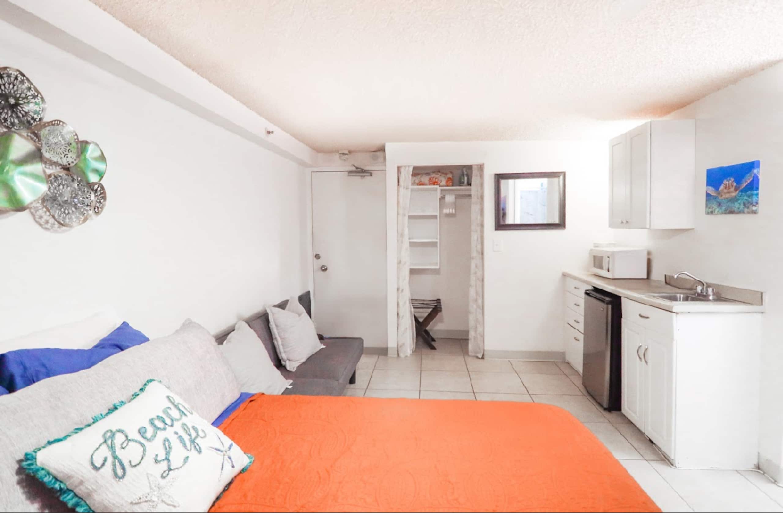 1004 Central, Ocean View! - Photo 6