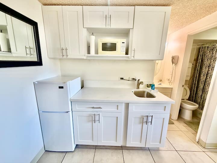 1004 Central, Ocean View! - Honolulu, HI