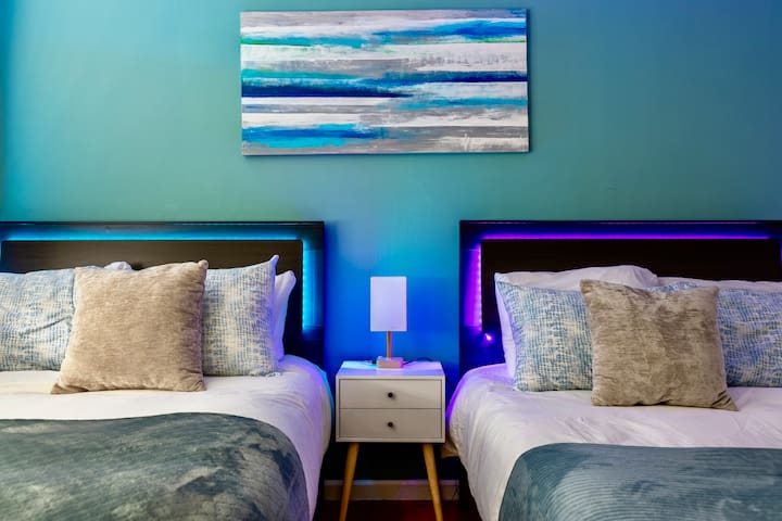 Huge 6BR by Meta, Stanford & Palo Alto! BBQ & PS4