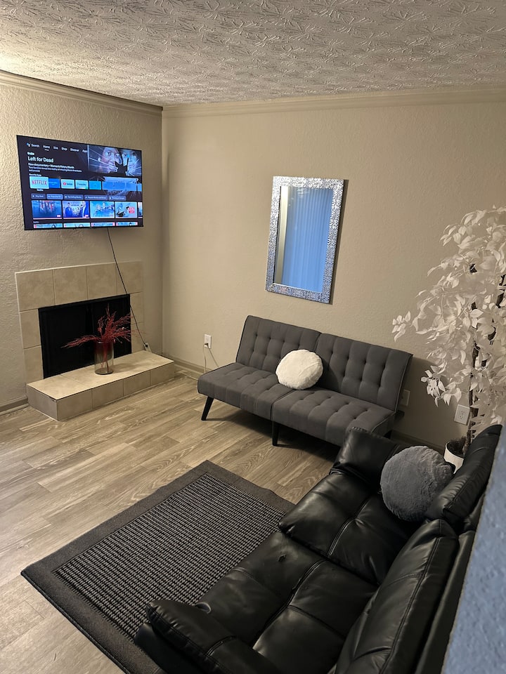 Truist Park Bungalow - Marietta, GA