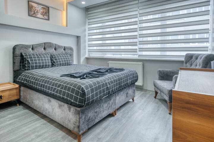 Alis palace gallery image 3