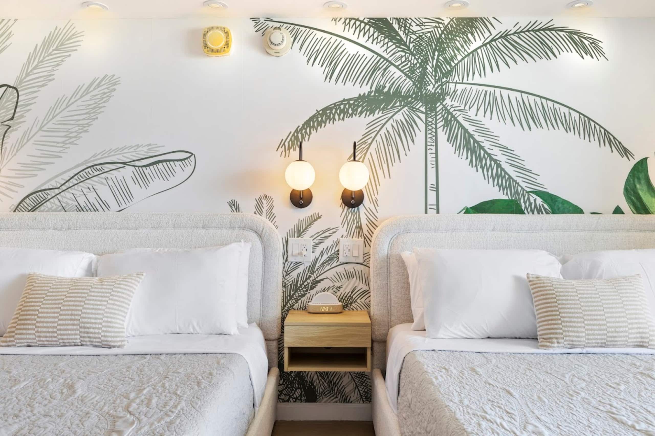 34F-Stunning Tropical Studio w/Ocean & City Views - Image 2