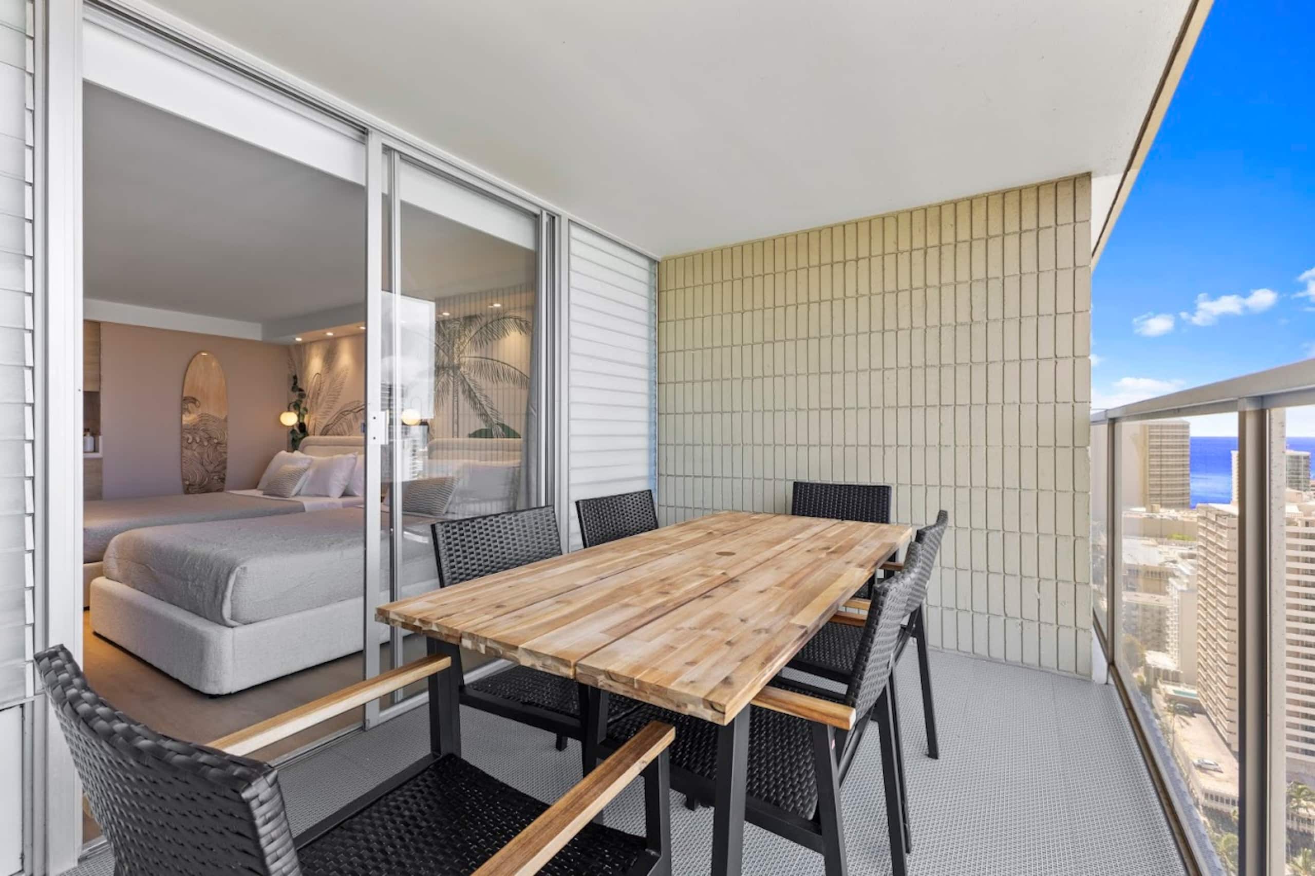 34F-Stunning Tropical Studio w/Ocean & City Views - Image 27