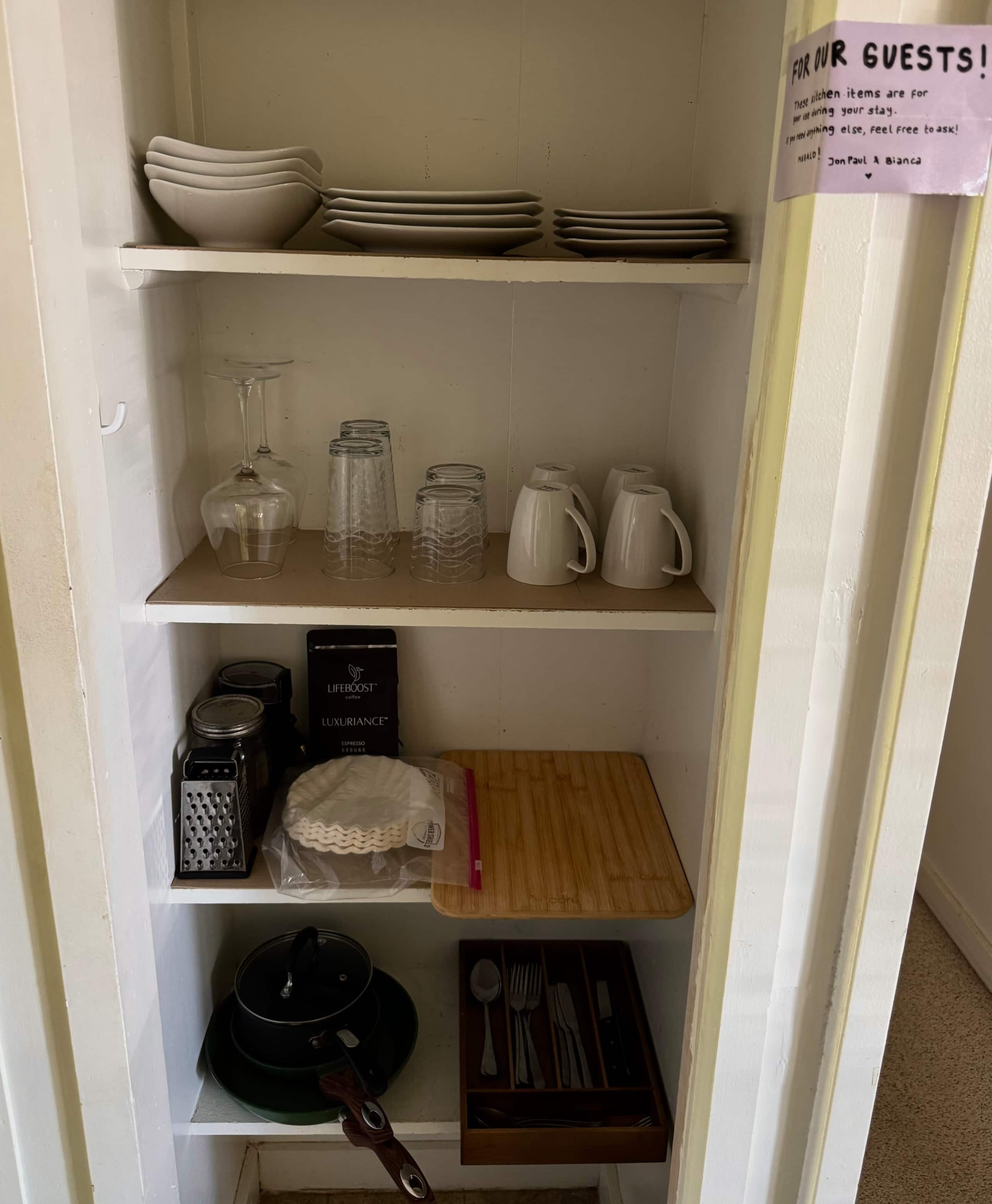 Home in Hilo · ★4.98 · 1 bedroom · 1 bed · 1 private bath - Image 6