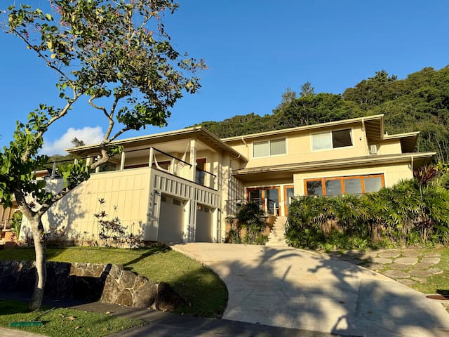 Luxury family villa with Ocean views – 5 Bed – NS