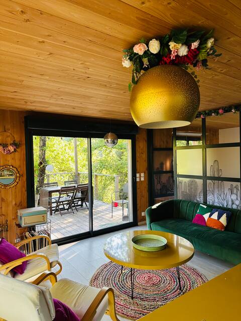 Casa Frida, unusual wooden cabin/spa for
Lovers