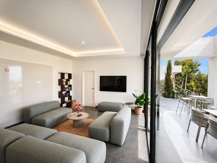 Luxury- Sea City Mountain Views, Gym Saltpool Bbq - Málaga