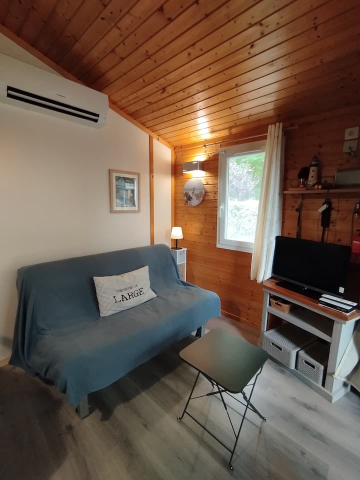 Chalet Cosy Climatisé Au Bord Du Lac
2 Ch. 6 Pers. - Sainte-Eulalie-en-Born