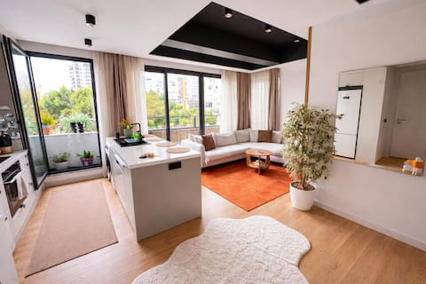 Top Airbnb: 2-room apartment, 8 minutes away from Marina Shopping Mall. in Mersin