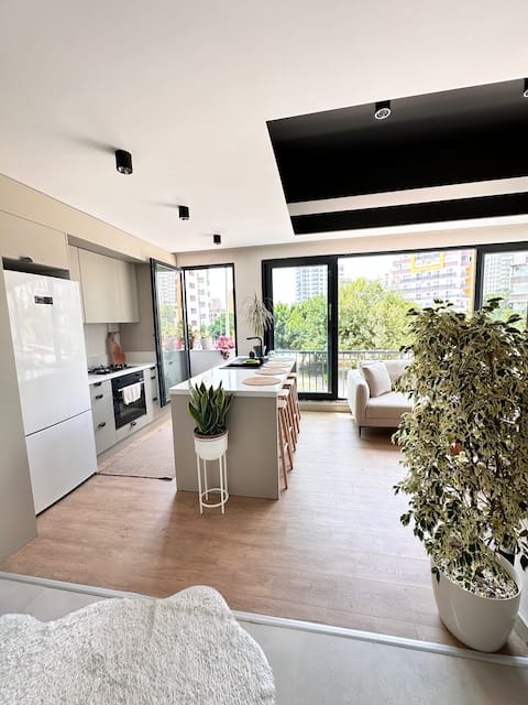 2-room house on the university street, close to Sayaparka.