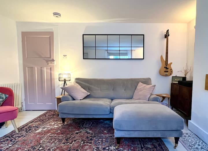 Cosy Guest Suite With Own Access + Private Lounge - ドーバー
