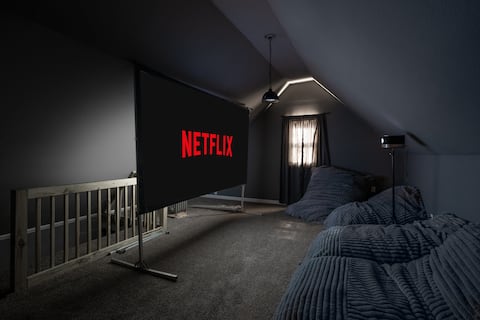 Cozy Home/ 23 min from NYC/ Home Theater