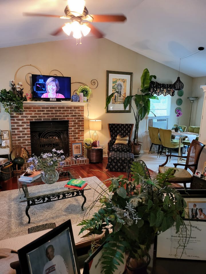 Country Cottage 2 - Wake Forest, NC
