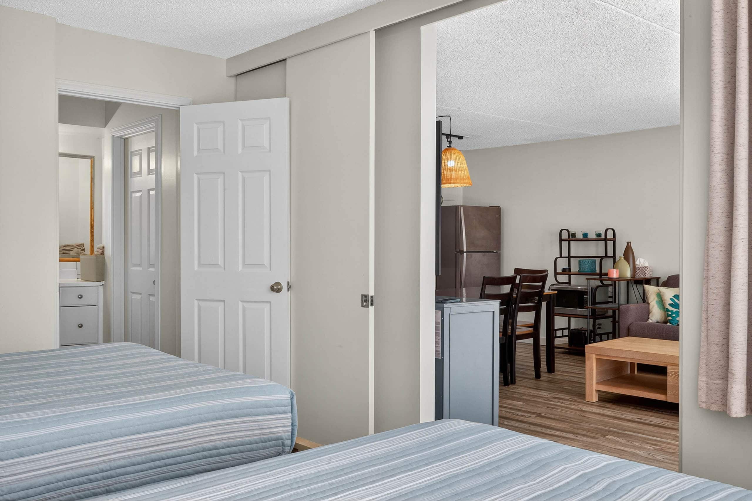 Condo in Honolulu · ★4.69 · 1 bedroom · 3 beds · 1 private bath - Image 16