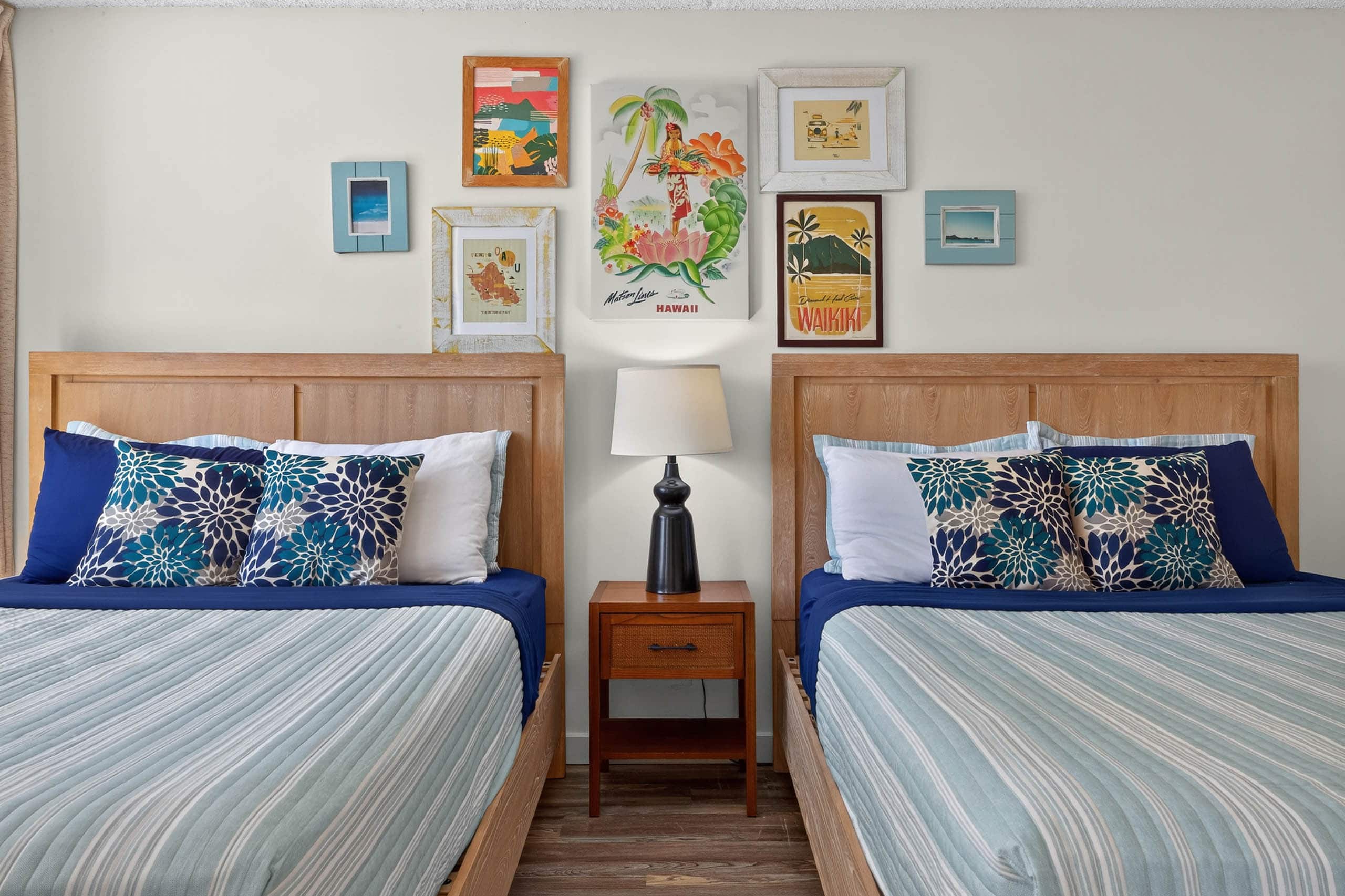 Condo in Honolulu · ★4.69 · 1 bedroom · 3 beds · 1 private bath - Image 15