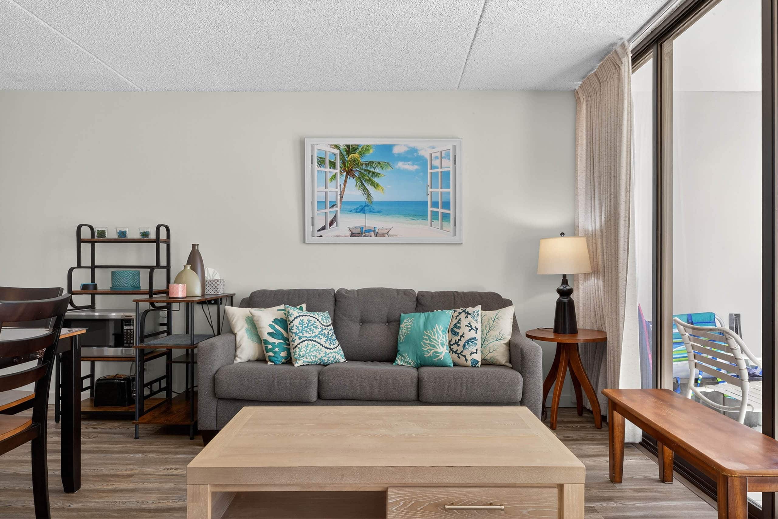 Condo in Honolulu · ★4.69 · 1 bedroom · 3 beds · 1 private bath - Image 5
