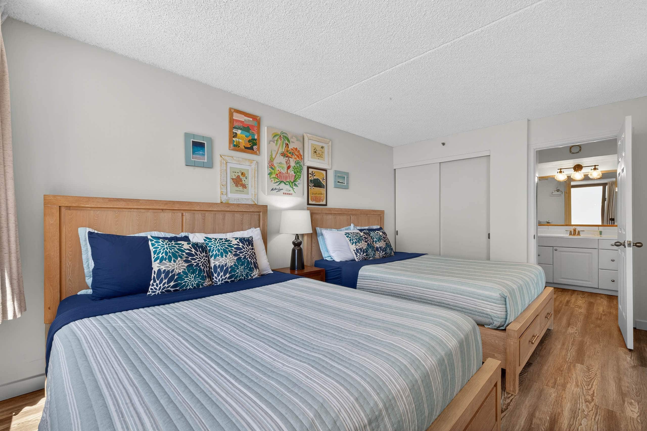 Condo in Honolulu · ★4.69 · 1 bedroom · 3 beds · 1 private bath - Image 1