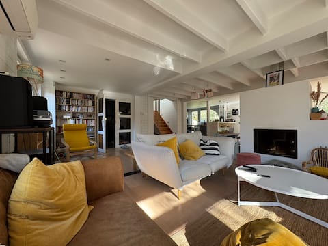 Beautiful Contemporary Family Home