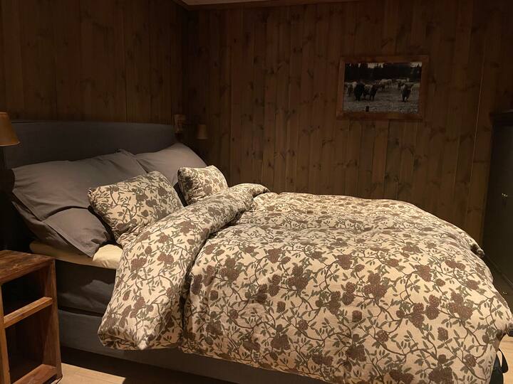 Спалня 1