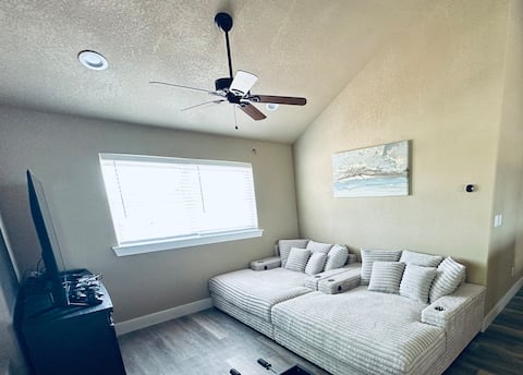 Successful Airbnb property: NEW: Sunny Sandollar Beach Home, Pool & Golf Carts in Corpus Christi Coastal