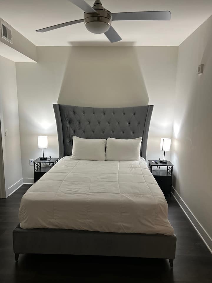 Modern Atlanta Retreat - Atlanta, GA
