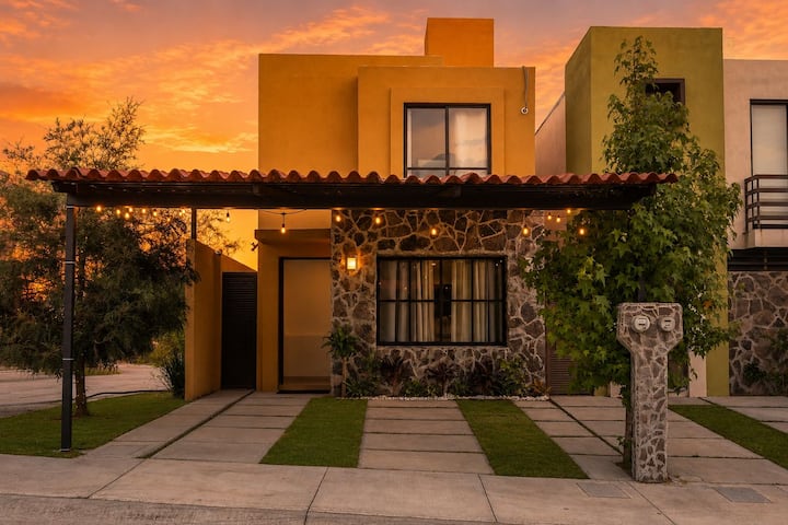 House in Frac Campestre Del Valle Moroleón