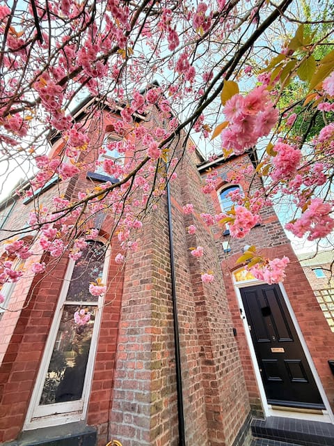 Victorian Flat near Sefton park 5BR- free parking