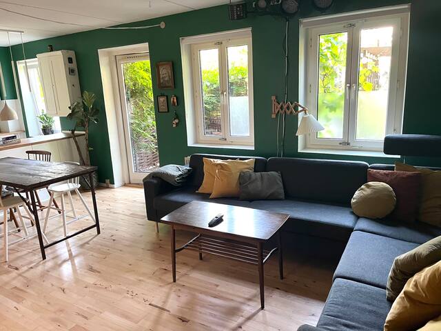 Private garden in Vesterbro & kids room
