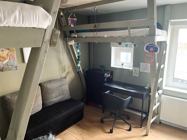 Private garden in Vesterbro & kids room gallery image 5