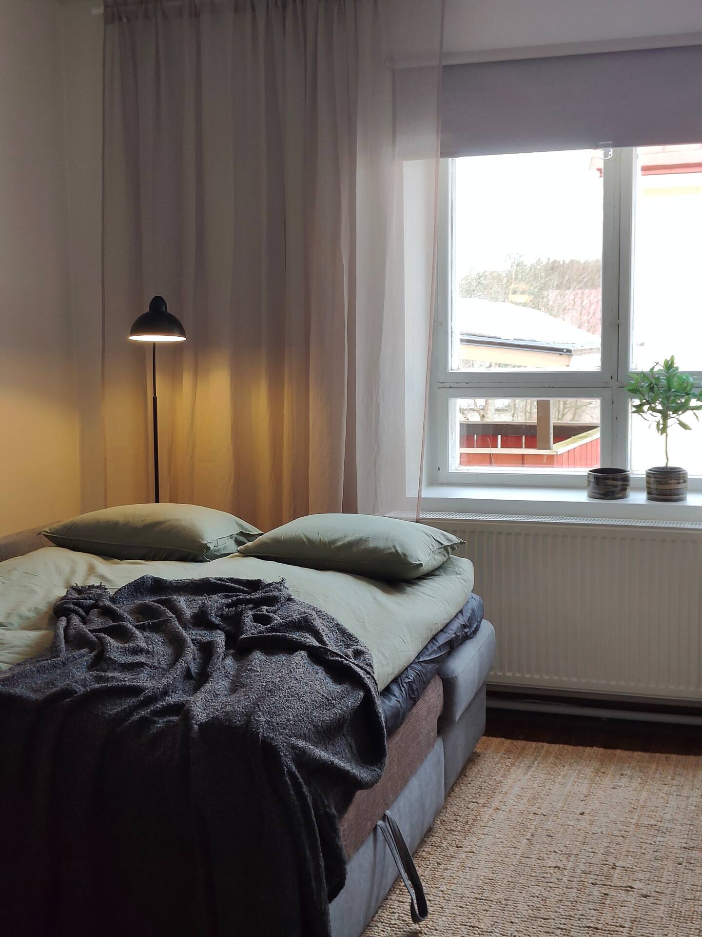 Tunnelmallinen Kaksio  Keskustan Tuntumassa. 4 Hlö 2