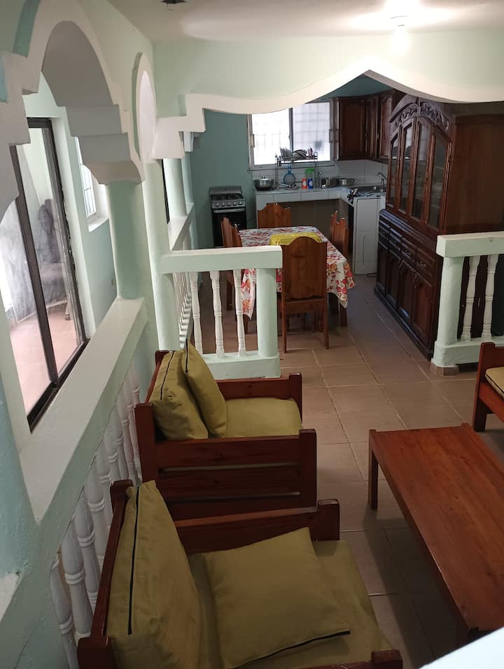 The Boulevard Escape – Cozy Apartment For 1–4 - ハイチ