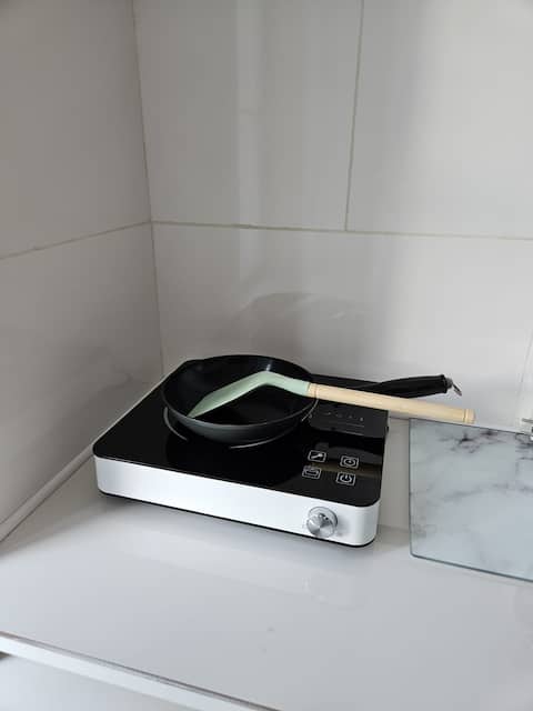 Popular Airbnb listing: Studio Berlin Center in Prenzlauer Berg