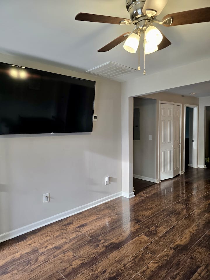 Fenced 3br/2bth Mins To Downtown - Gastonia, NC