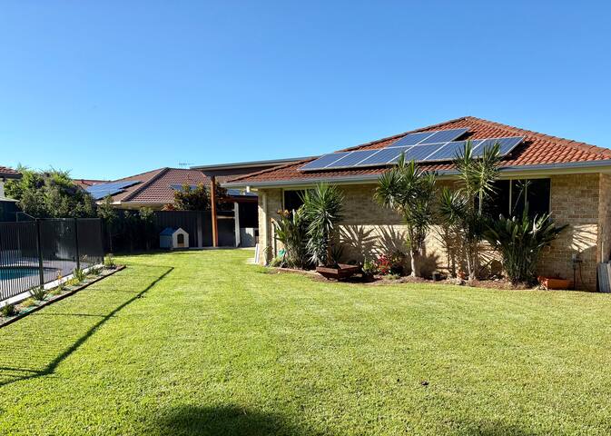 Spacious Family-Friendly Retreat gallery image 2