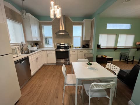 Successful Airbnb property: Comfortable & Quiet Place #A in South San Gabriel