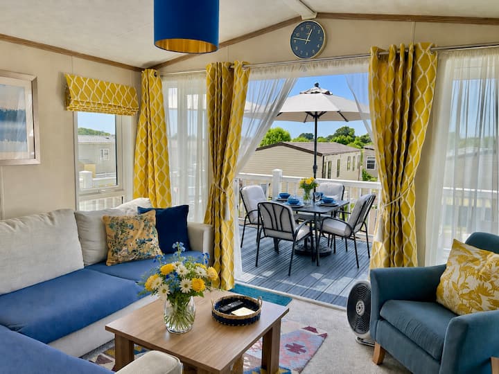 2-bed, Hoburne Park, Near Beach & Christchurch - Highcliffe