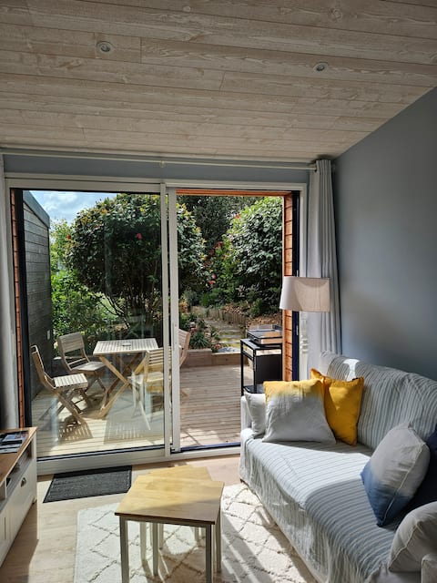 Successful Airbnb property: Cosy Gîte - The beach and the GR34 on foot in Moëlan Sur Mer