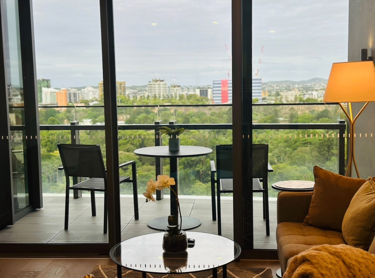 Successful Airbnb property: Luxury CBD Apartment by Star Brisbane｜Garden View in Brisbane City