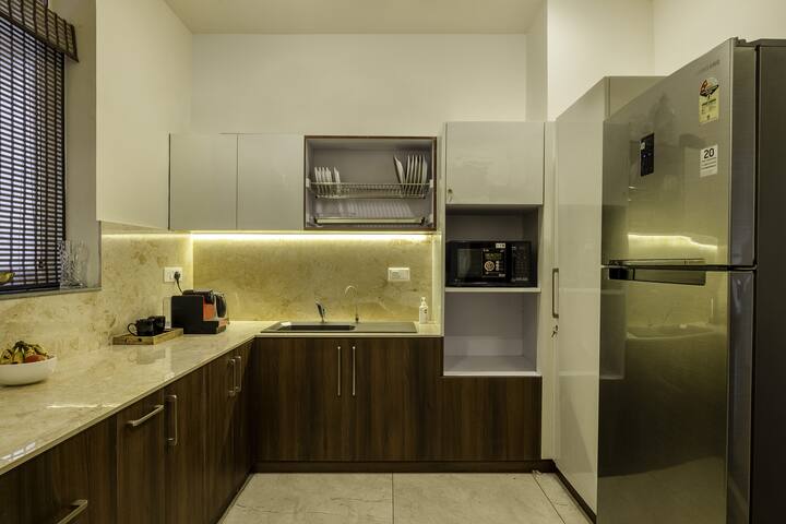Kitchenette image 5
