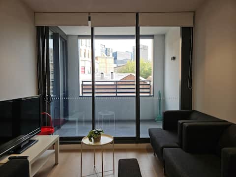 Sydney Chinatown 2BR 08 Walk to Darling Harbour