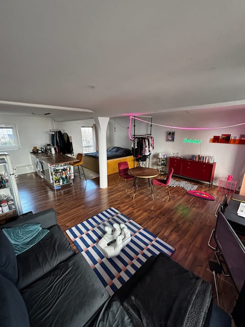 Leistungsstarkes Airbnb: Stylish loft on St. Pauli in Altona Altstadt