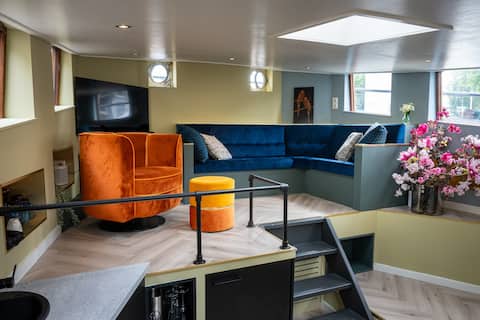 Luxurious wellness houseboat - Captains Cabin