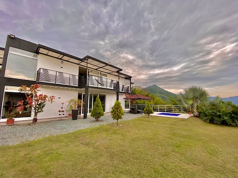 Relaxing and Quiet Farmhouse, Close to Manizales
