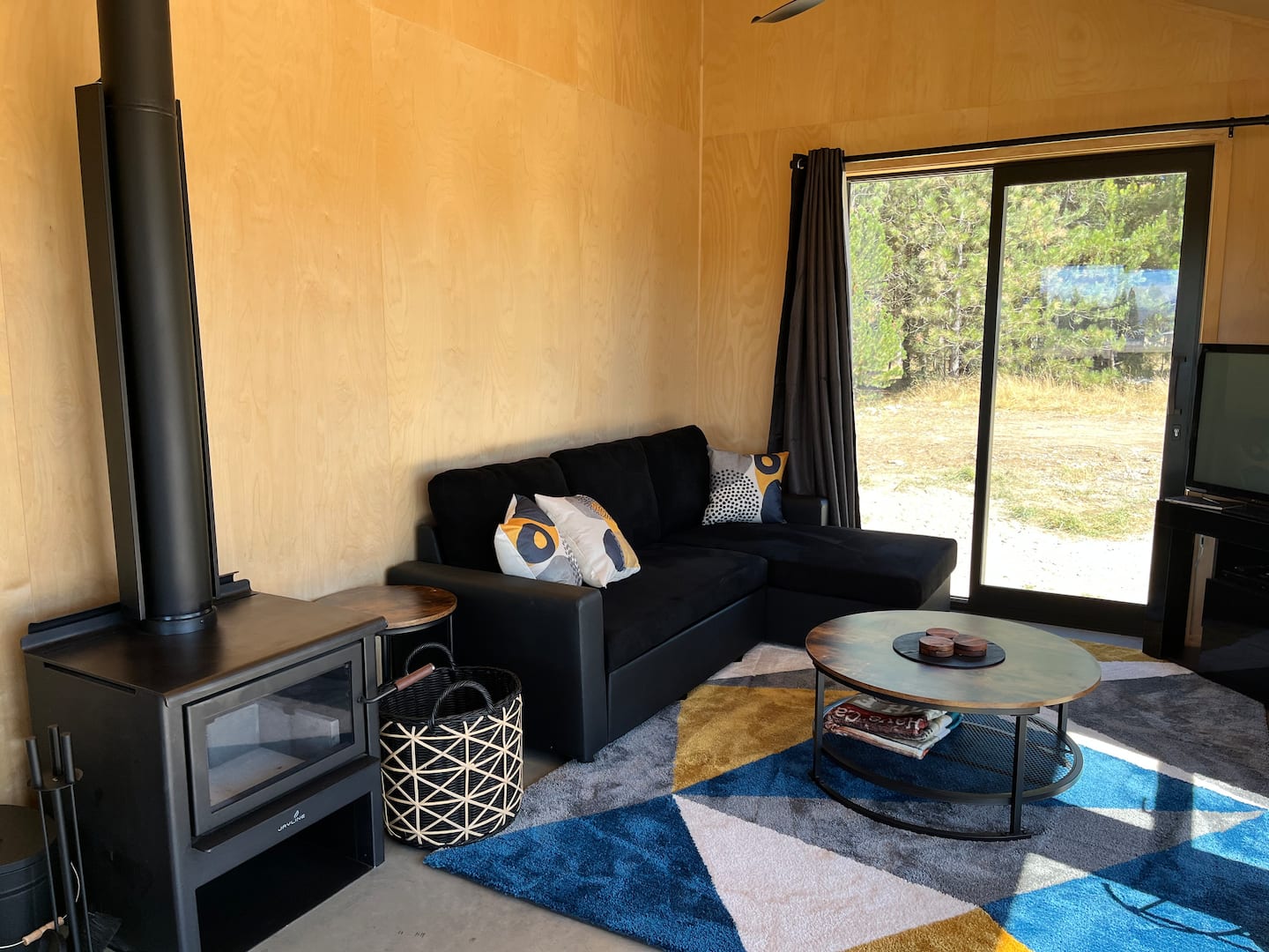 Twizel - Pinewood Close * With Outdoor Bath* 3