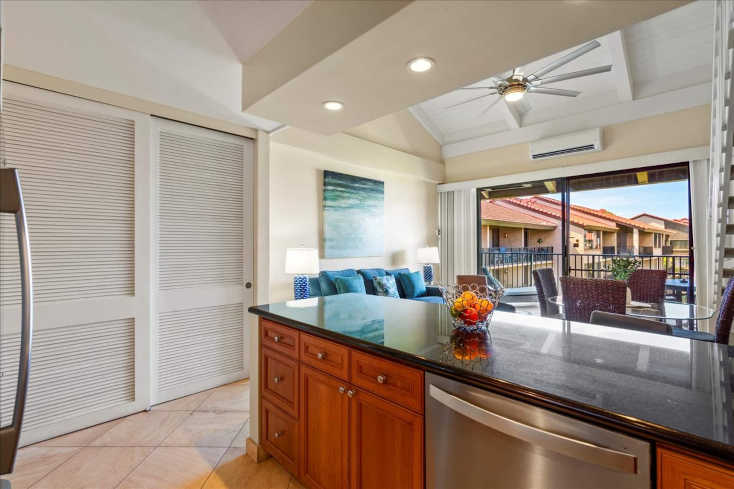 Top Floor OCEAN VIEWS - Resort - Image 8