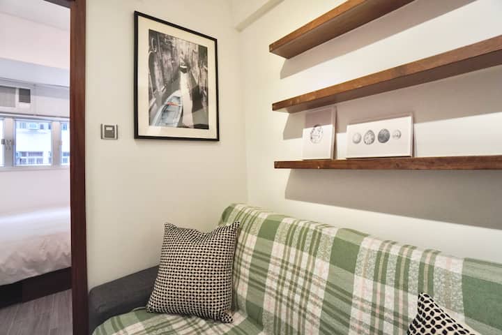Time Square Stylish 2 Bedroom Apartment - Hong Kong