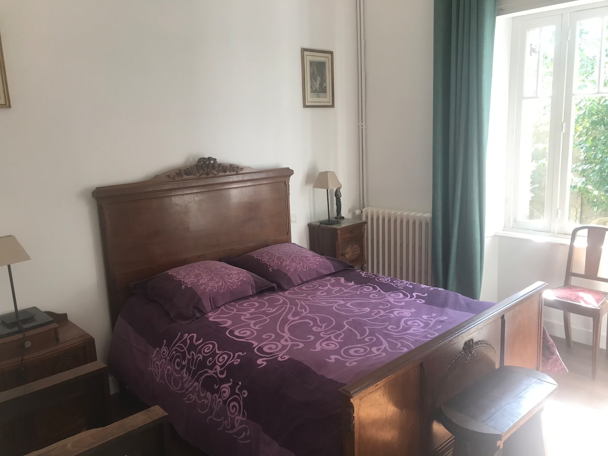 غرفة النوم 2