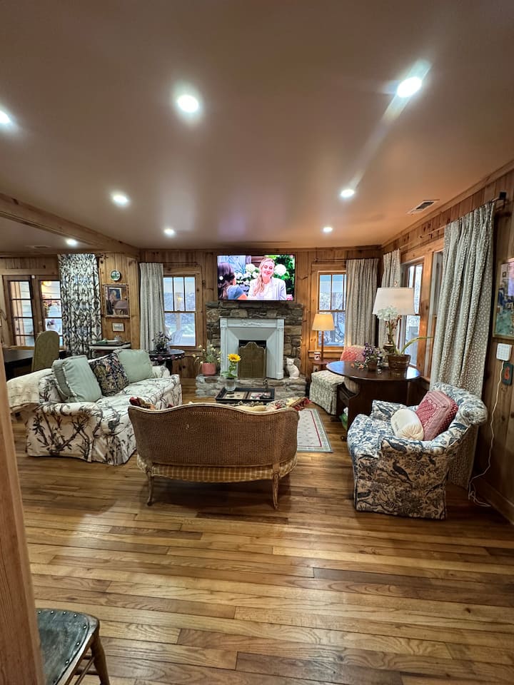 Luxury Cottage In Prime Location - Cashiers, NC