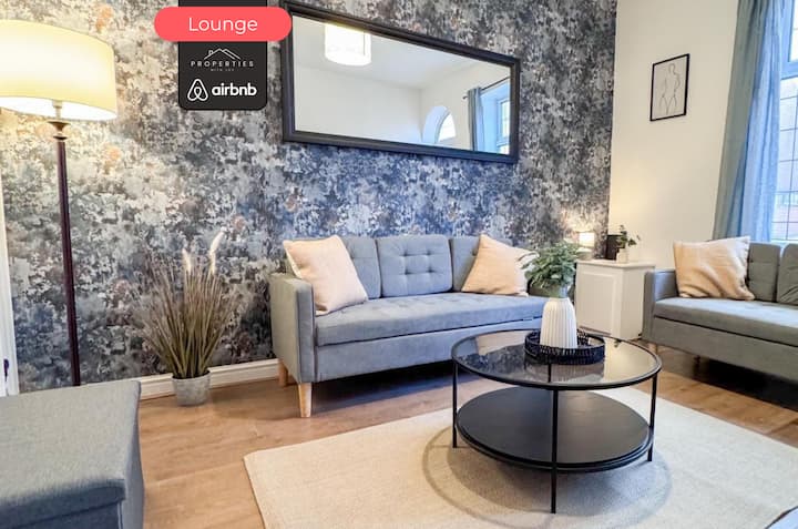 3bed House | Nhs & Contractor | Tameside Hospital - Oldham